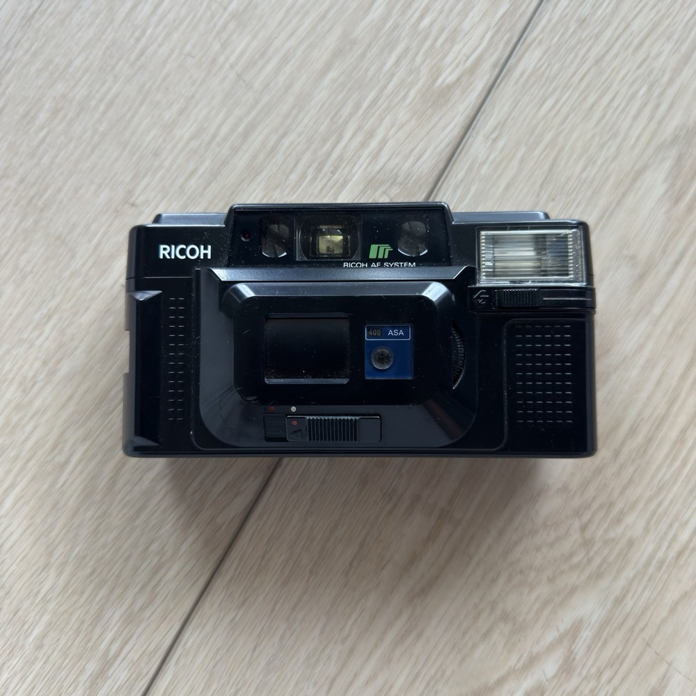 Ricoh FF-3 AF \DAF Black Point & Shoot 35mm Film Camera from Japan UNTESTED